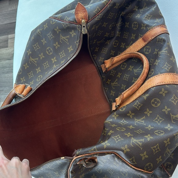 Louis Vuitton Keepall Bandouliere 55 - Picture 8 of 11